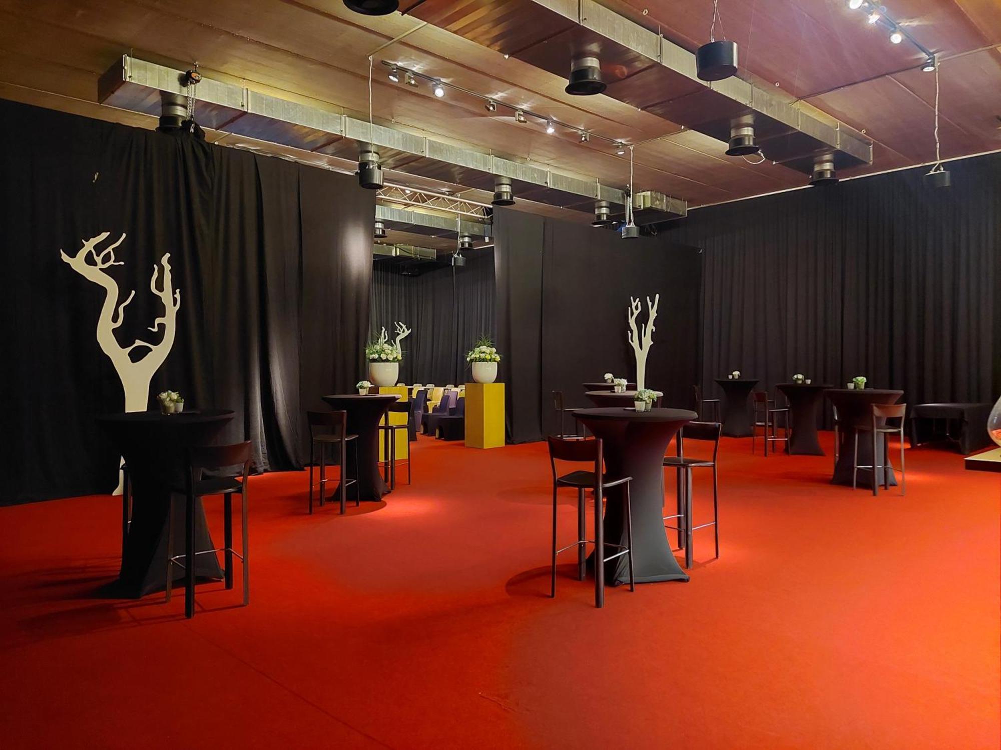 D-Hotel Kortrijk Bagian luar foto