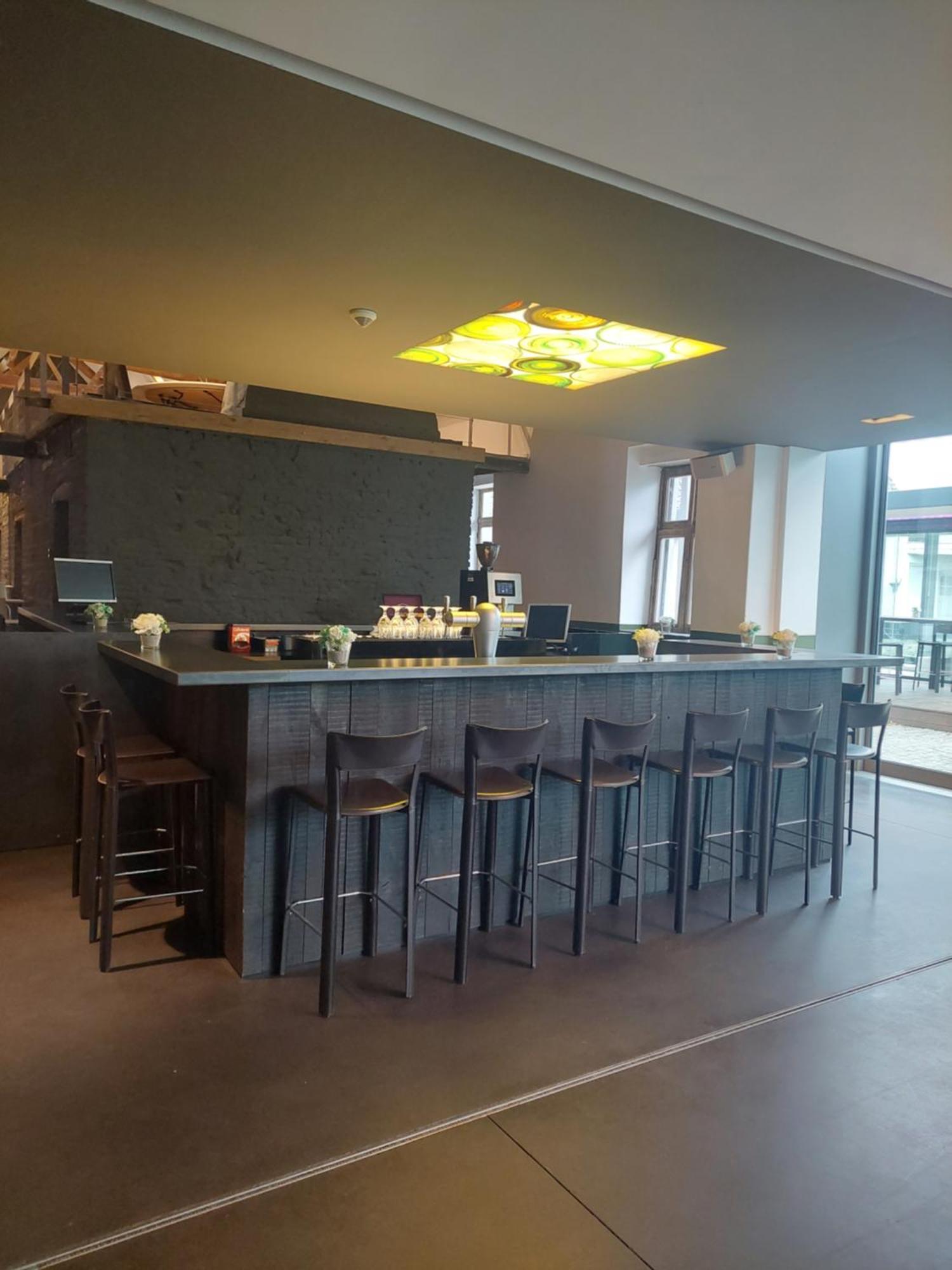 D-Hotel Kortrijk Bagian luar foto