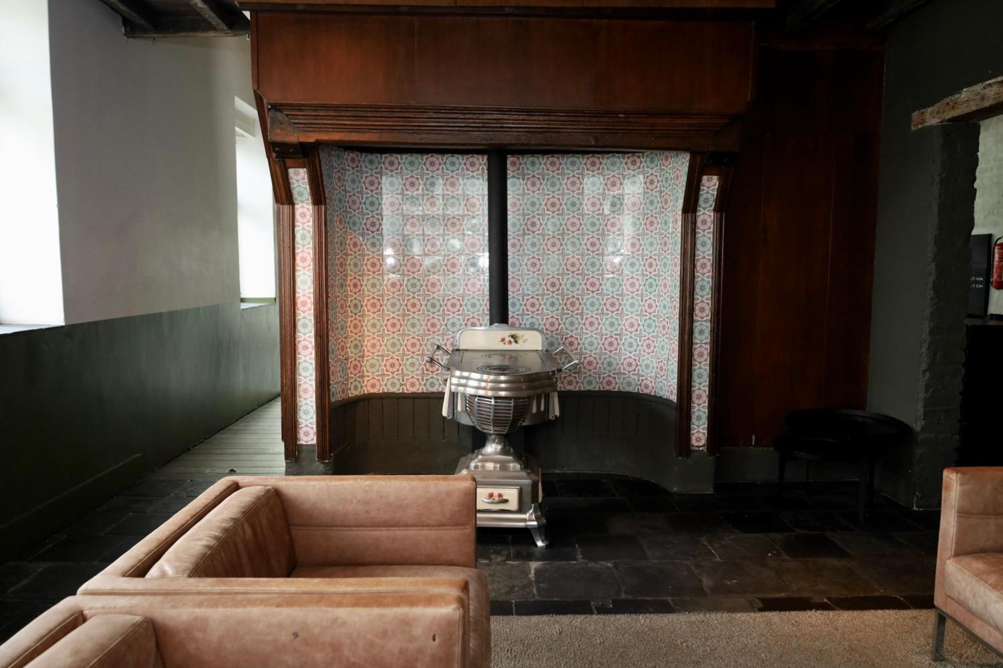 D-Hotel Kortrijk Bagian luar foto